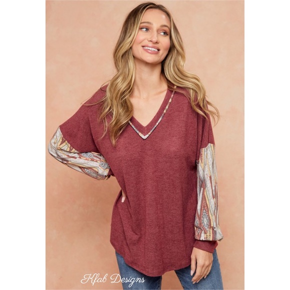 ❤️LAST 1! V Neck Aztec Detail Super Soft Sweatshirt Top! - Picture 7 of 9